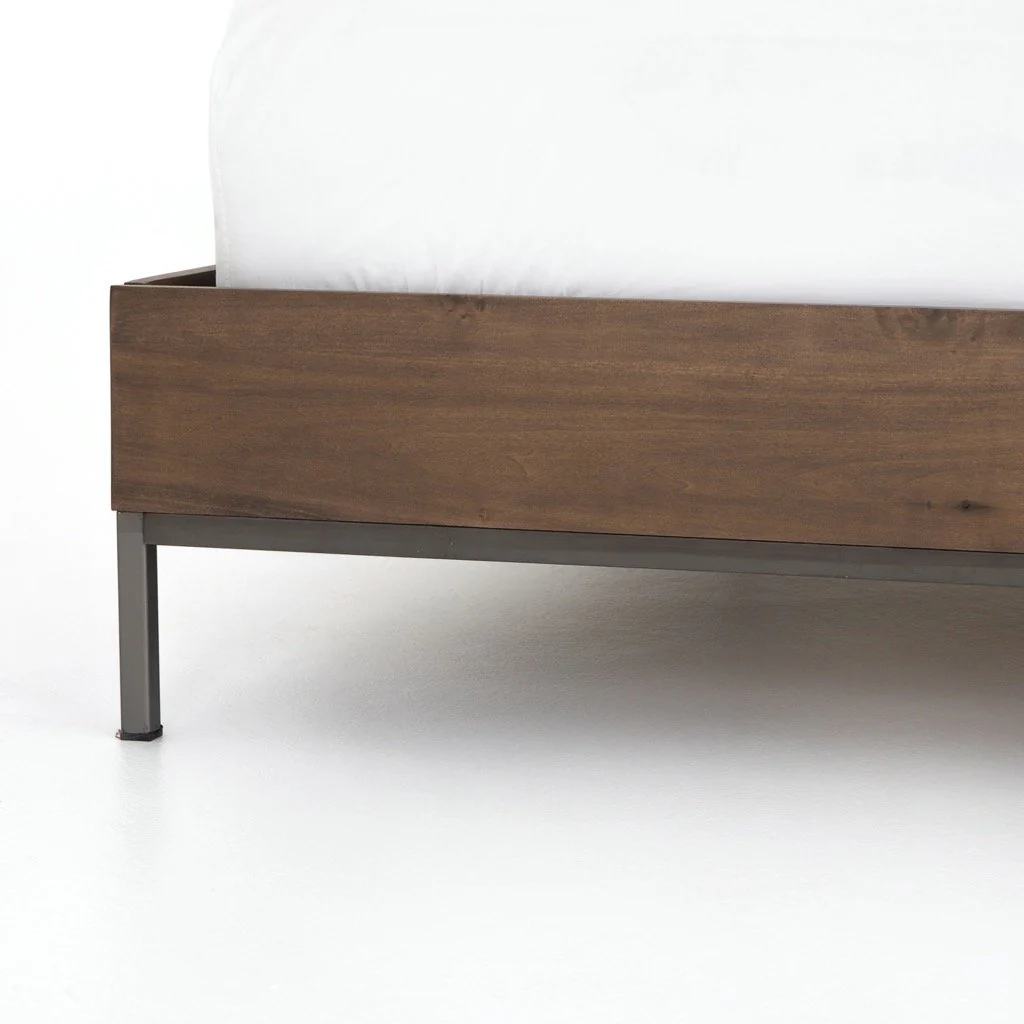 Trey Bed - Auburn Poplar - Image 10